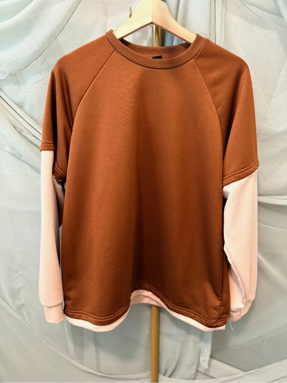 SHEIN Two-Tone Crewneck Sweatshirt in Rust and Cream